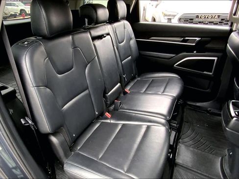 Used 2020 Kia Telluride LX image 19