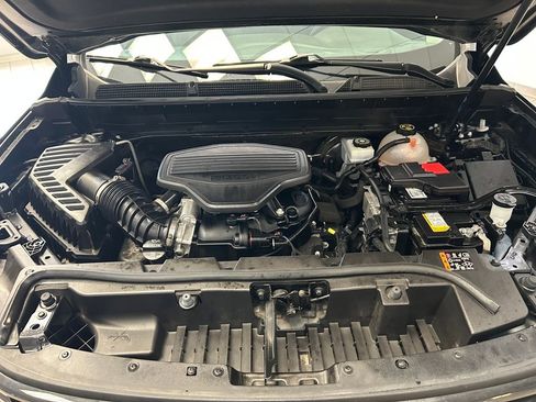 Used 2023 GMC Acadia SLT w/ Elevation Edition image 30