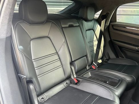 Certified 2023 Porsche Cayenne Turbo GT AWD/4WD image 30