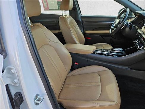 Used 2022 Hyundai Sonata Limited FWD image 17