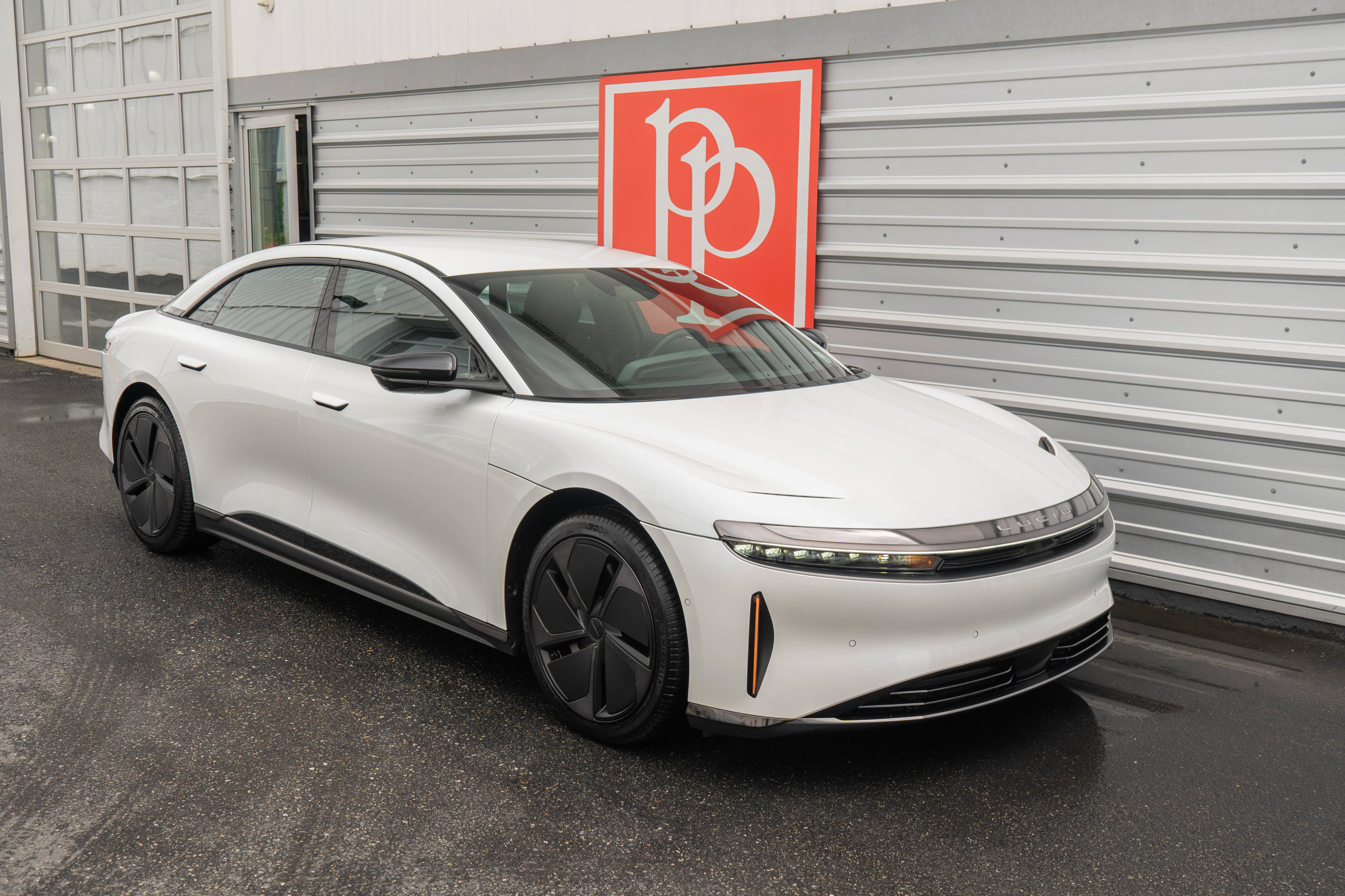 Used 2024 Lucid Air Touring AWD/4WD image 40