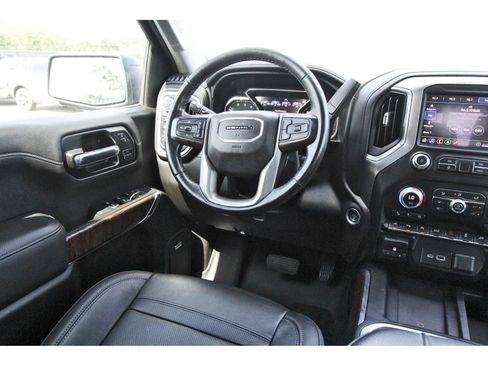 Used 2020 GMC Sierra 1500 Denali w/ Denali Ultimate Package AWD/4WD image 8