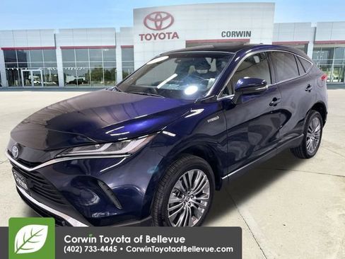 Used 2021 Toyota Venza Limited image 4