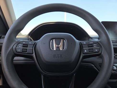 Used 2023 Honda Accord EX image 24