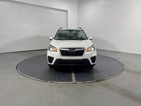 Used 2019 Subaru Forester Premium image 20