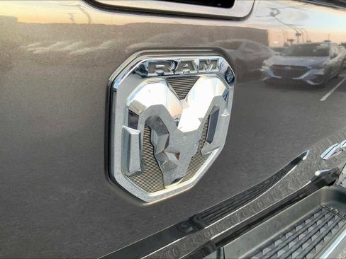 Used 2019 RAM 1500 Big Horn image 28
