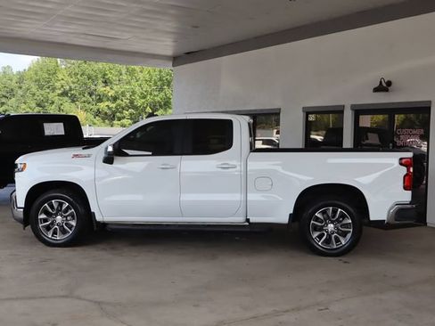 Used 2019 Chevrolet Silverado 1500 LT w/ All-Star Edition AWD/4WD image 2
