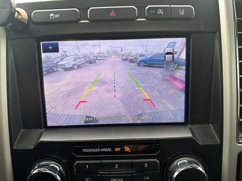 Used 2020 Ford F150 Lariat image 13