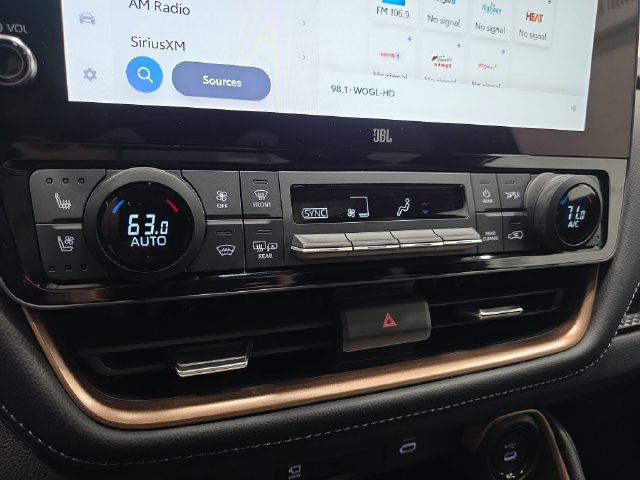 Certified 2025 Toyota Grand Highlander AWD Hybrid image 19