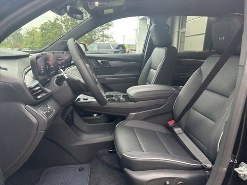 New 2025 Buick Enclave Sport Touring w/ Super Cruise Package image 13