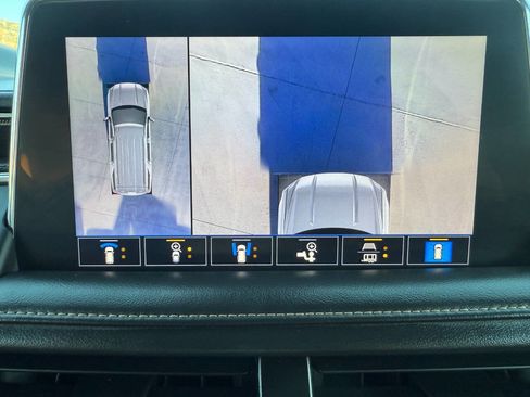 Used 2021 GMC Yukon XL AT4 w/ Technology Package image 42