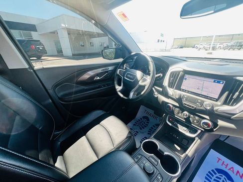 Used 2024 GMC Terrain SLT w/ Infotainment Package II AWD/4WD image 41