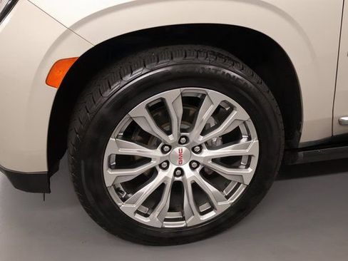 Used 2022 GMC Yukon Denali w/ Max Trailering Package image 7