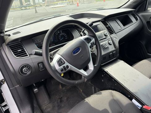 Used 2017 Ford Taurus Police Interceptor AWD image 13