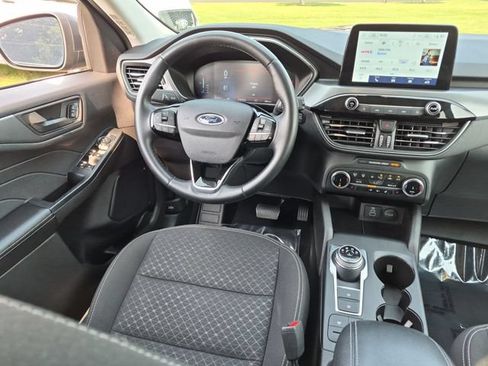 Used 2024 Ford Escape Active AWD/4WD image 30