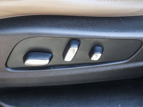 Used 2019 Cadillac XT5 Platinum image 23