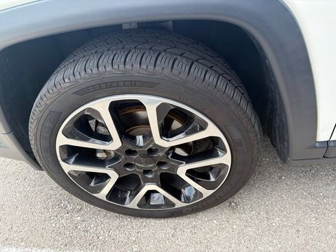Used 2018 Jeep Compass Limited w/ Safe & Security Group FWD image 12
