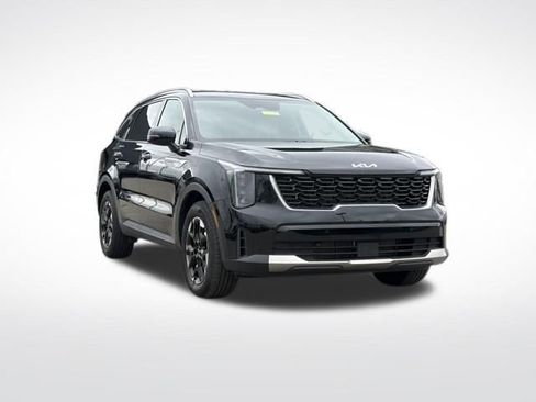 Used 2025 Kia Sorento S image 1