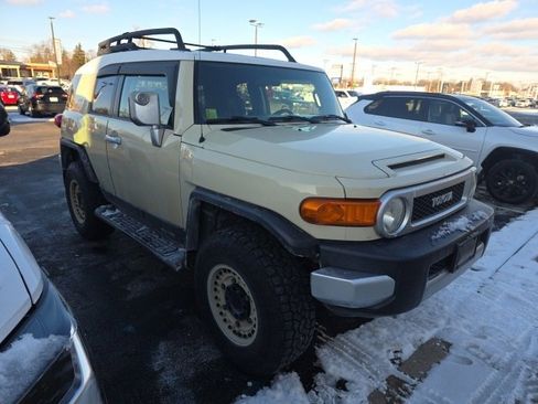 Used 2008 Toyota FJ Cruiser image 4