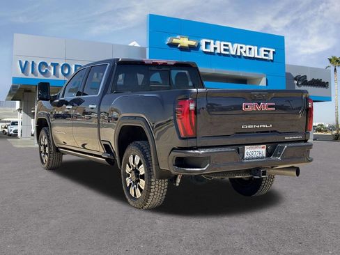 Certified 2024 GMC Sierra 2500 Denali w/ Denali Reserve Package AWD/4WD image 13