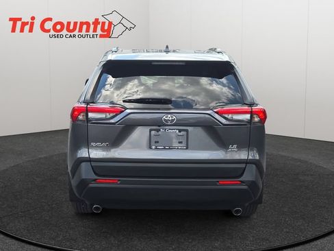 Used 2019 Toyota RAV4 LE w/ All Weather Liner Package AWD/4WD image 7