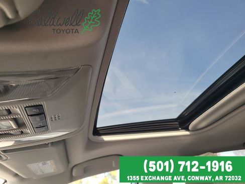 Used 2021 Toyota RAV4 XLE w/ Convenience Package image 22