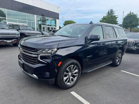 Used 2022 Chevrolet Tahoe LT w/ Luxury Package AWD/4WD image 6