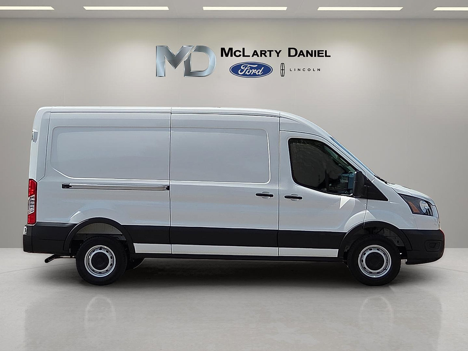 New 2026 Ford Transit 250 148 Medium Roof RWD image 6