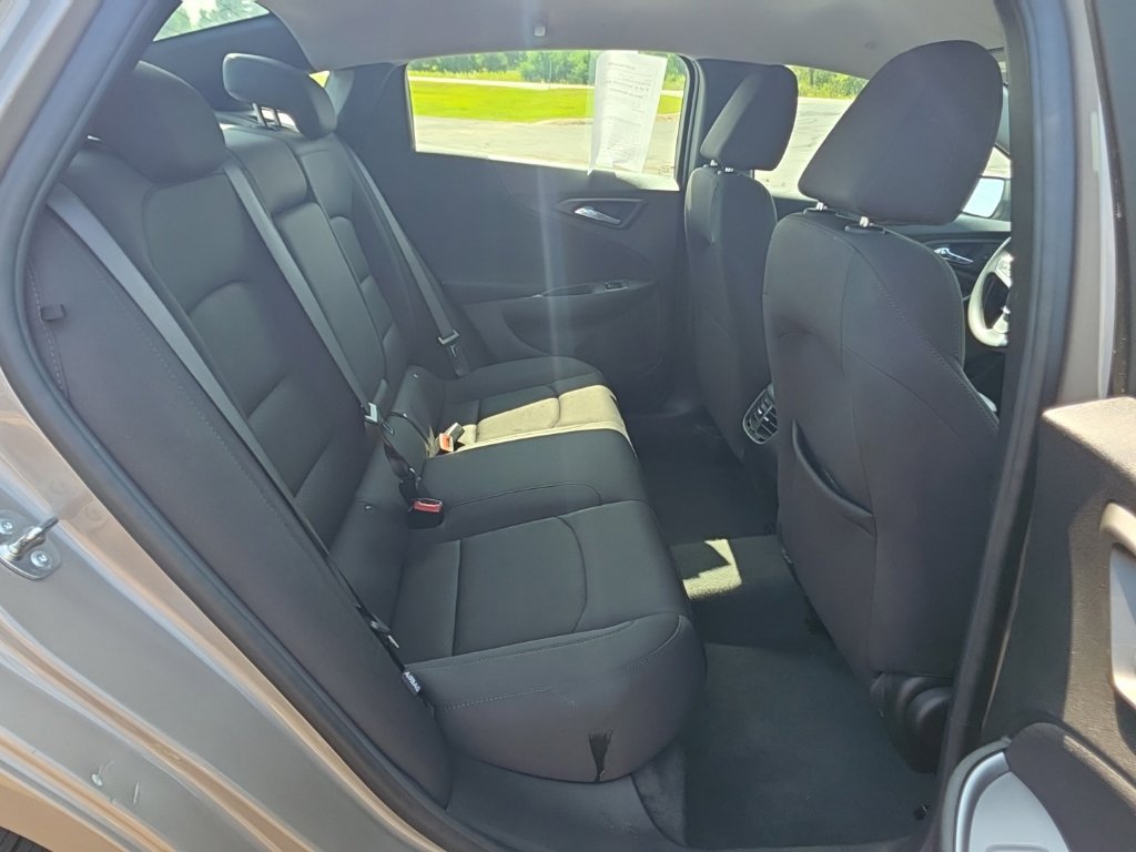 Used 2024 Chevrolet Malibu LT FWD image 25