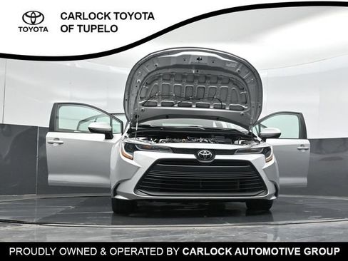 Used 2025 Toyota Corolla LE FWD image 59
