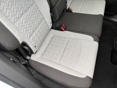 Used 2024 Chevrolet Equinox LS w/ LS Convenience Package image 47