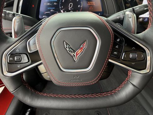 Used 2022 Chevrolet Corvette Stingray Premium Conv w/ Z51 Performance Package RWD image 29