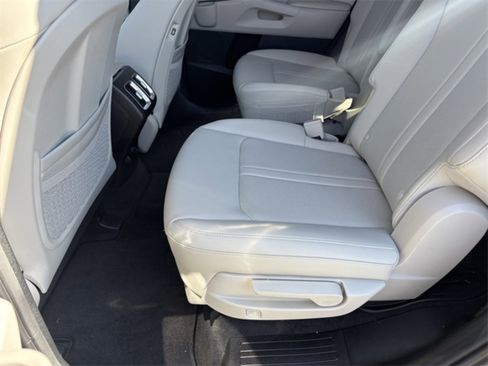 Used 2022 Kia Sorento EX image 15