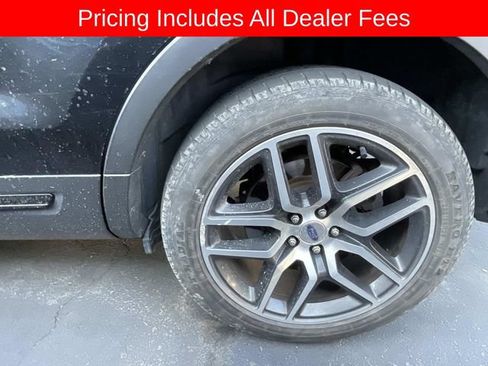 Used 2016 Ford Explorer Sport w/ Equipment Group 401A AWD/4WD image 3