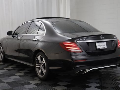 Used 2017 Mercedes-Benz E 300 4MATIC image 17