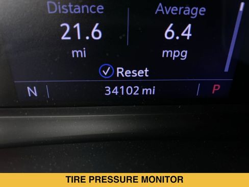 Certified 2023 Cadillac XT5 Premium Luxury FWD image 4