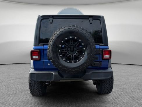 Used 2019 Jeep Wrangler Sport AWD/4WD image 5