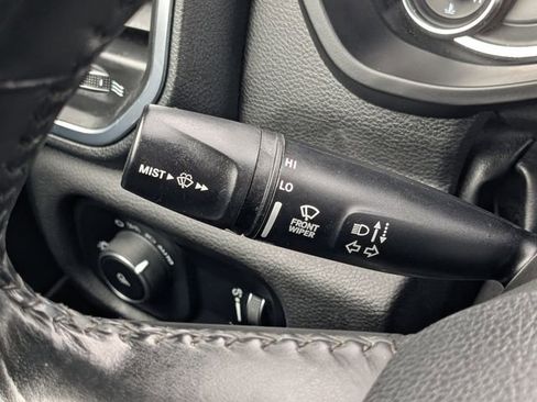 Used 2024 RAM 1500 Laramie AWD/4WD image 26