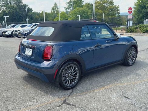 Used 2026 MINI Cooper S FWD image 8
