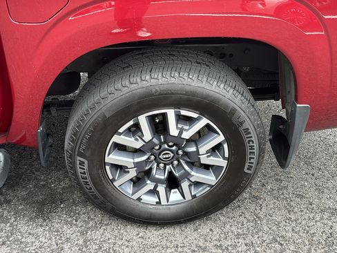 Used 2022 Nissan Frontier SV AWD/4WD image 21