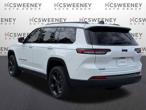 New 2026 Jeep Grand Cherokee L Limited w/ Limited Altitude Package RWD image 4