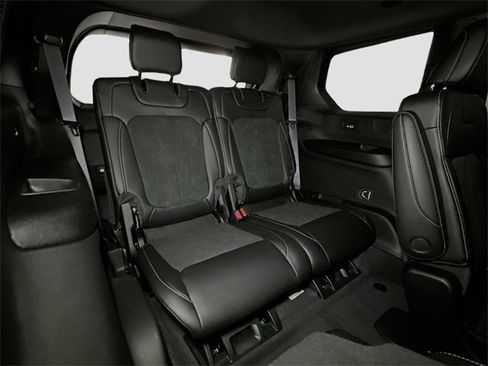 New 2025 Jeep Grand Cherokee L Altitude image 31