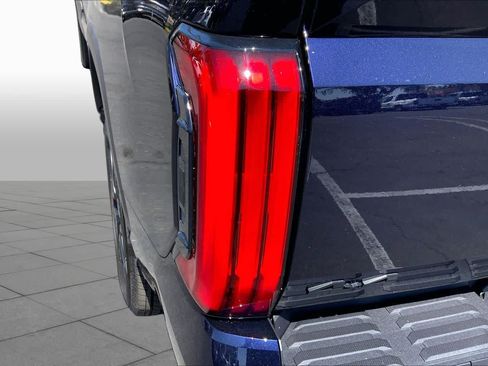 New 2026 Toyota Tundra Limited AWD/4WD image 14
