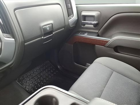 Used 2018 GMC Sierra 1500 SLE w/ SLE Value Package image 20