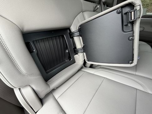 New 2026 GMC Sierra 1500 SLT w/ SLT Premium Plus Package image 29