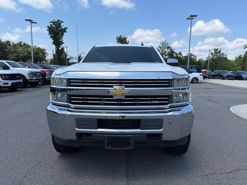 Used 2016 Chevrolet Silverado 2500 LT AWD/4WD image 4