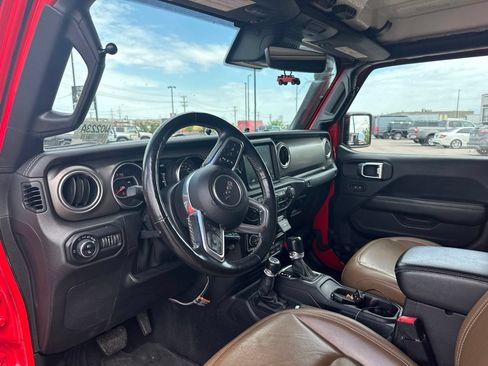 Used 2020 Jeep Gladiator Rubicon AWD/4WD image 12