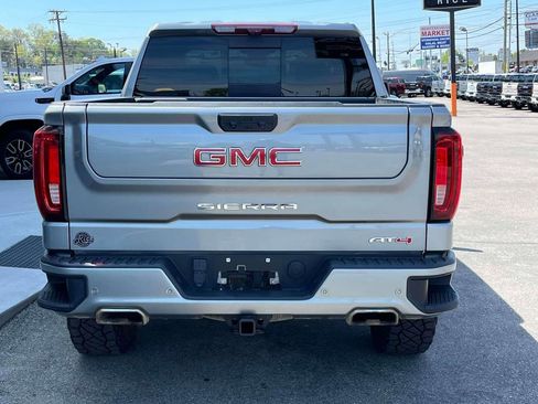 Used 2024 GMC Sierra 1500 AT4 w/ Technology Package AWD/4WD image 4