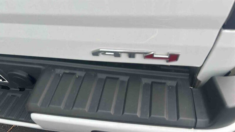 Used 2022 GMC Canyon AT4 w/ Trailering Package AWD/4WD image 10