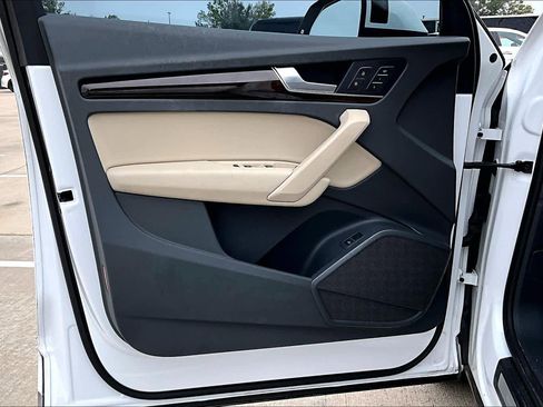 Used 2018 Audi Q5 Premium Plus image 22